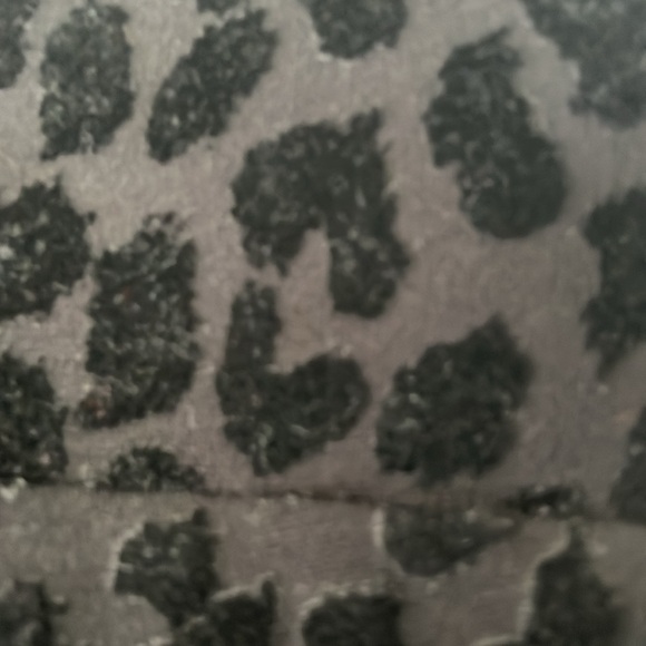 Torrid Size 1 Pixie Pant (Black/Velvet Leopard) - Picture 4 of 4